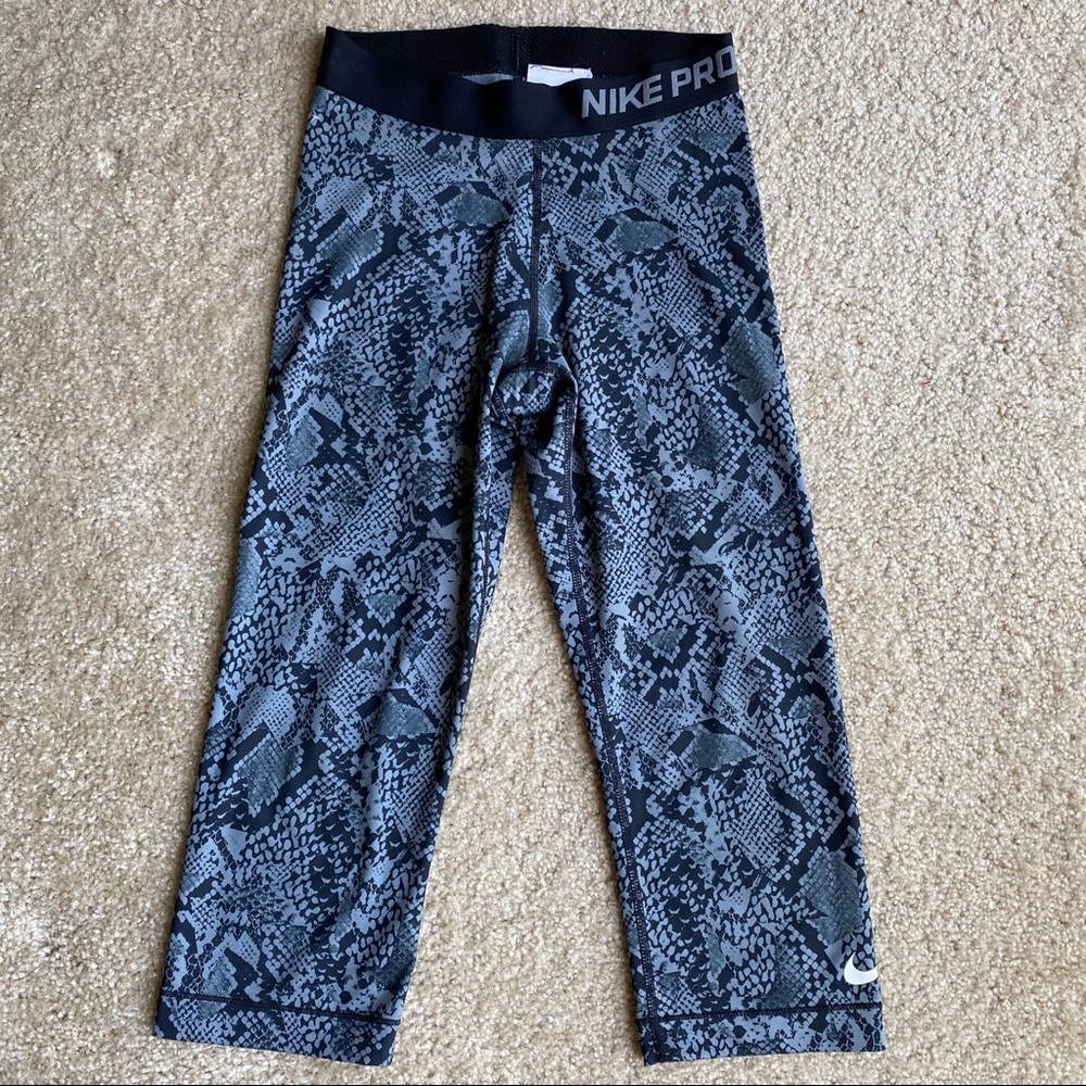 Nike Pro Dri-Fit Cropped Leggings